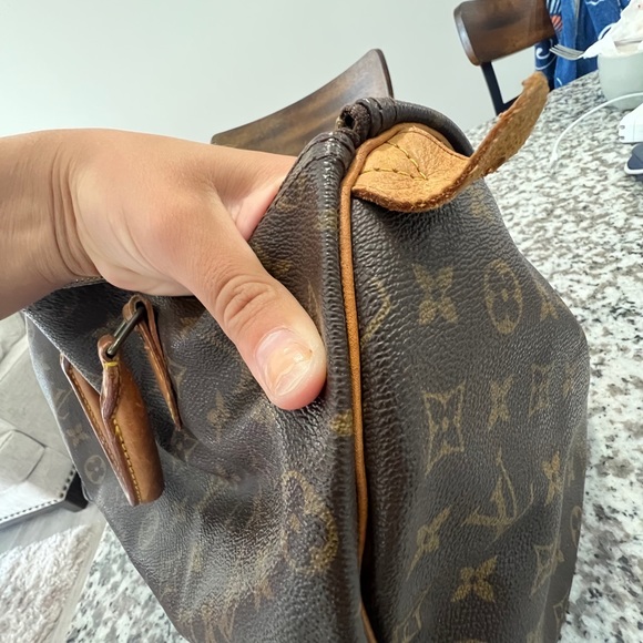 Vintage Louis Vuitton Speedy 30 - Picture 11 of 13